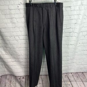 Burberry gray wool pleated pants business casual size 35 waist x30 inseam EUC